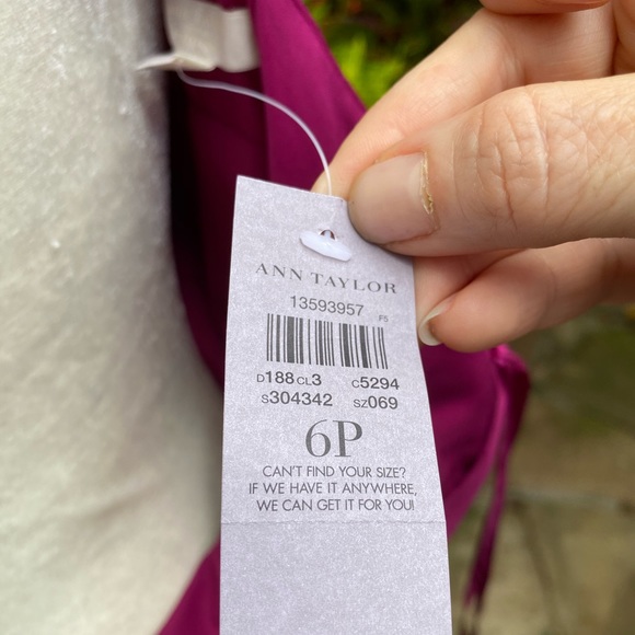 Ann Taylor Formal  Dress Fuchsia Poly Blend 6P - Picture 10 of 10